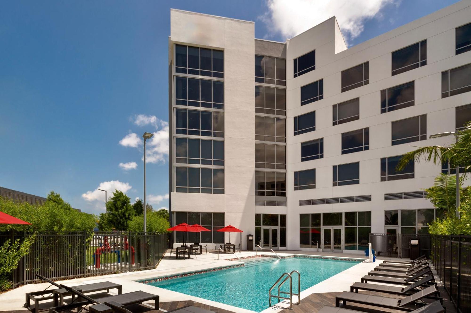 Hotel Kompose Boutique Miami Airport Miami Springs