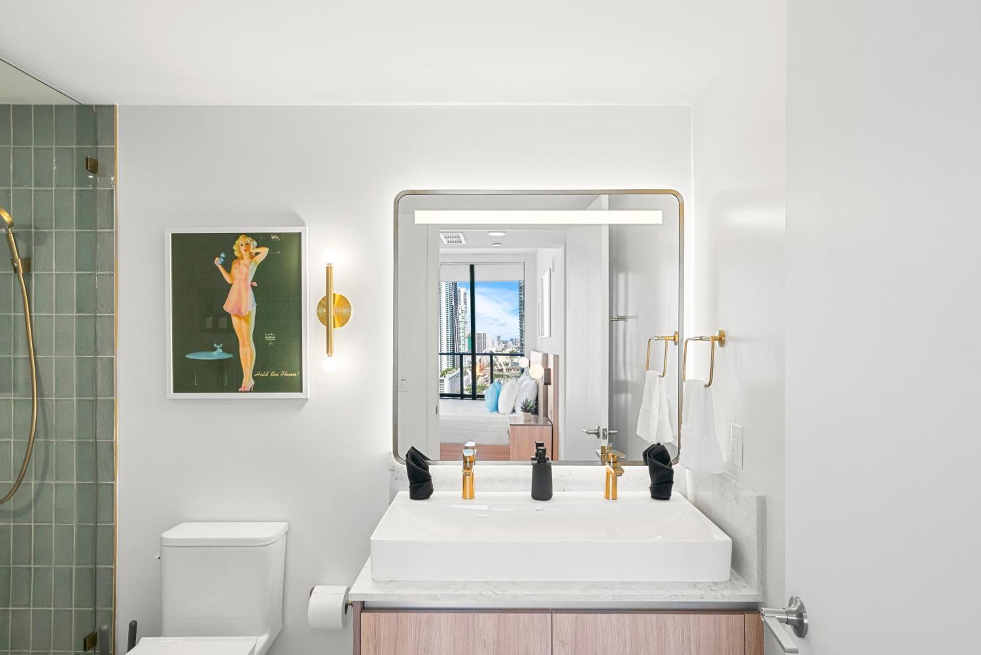 New 26th Floor Amazing View 2br-2ba * Miami