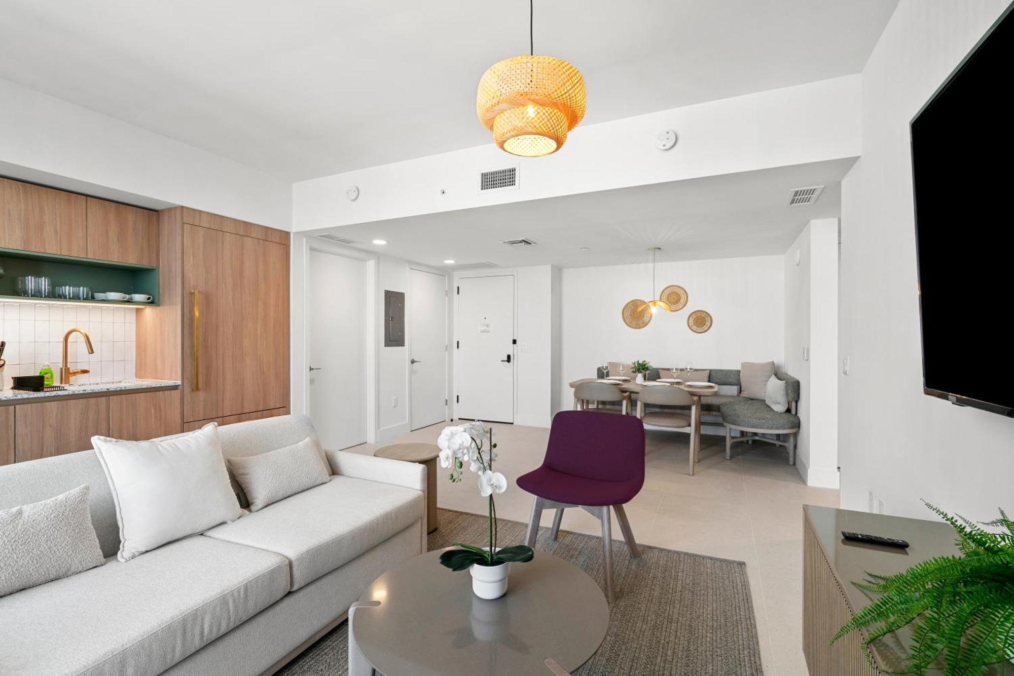 Apartment New 26th Floor Amazing View 2br-2ba *
