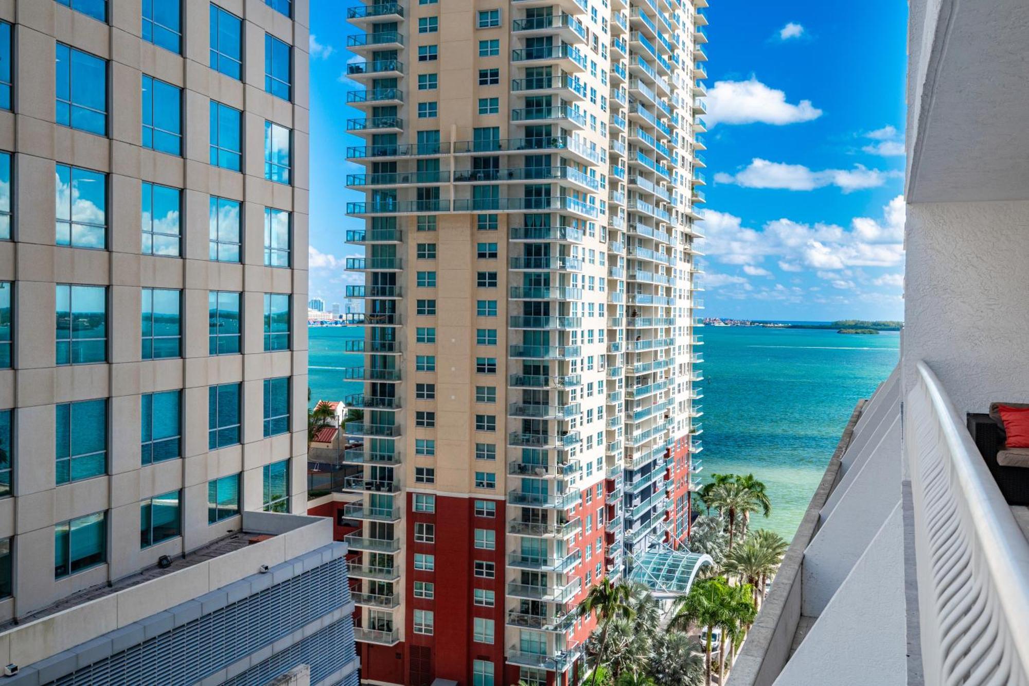 Cozy Brickell *
