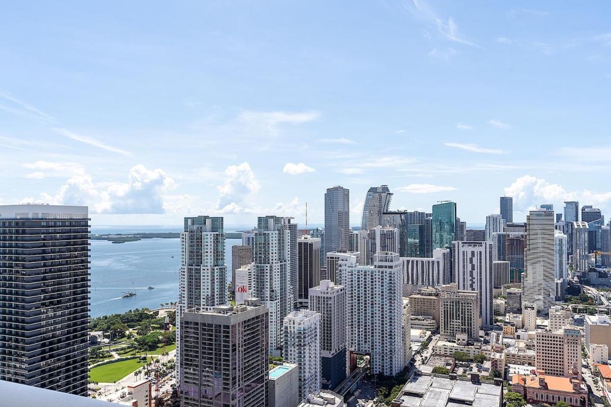 Stylish 1bd Penthouse - Bay View Apartment