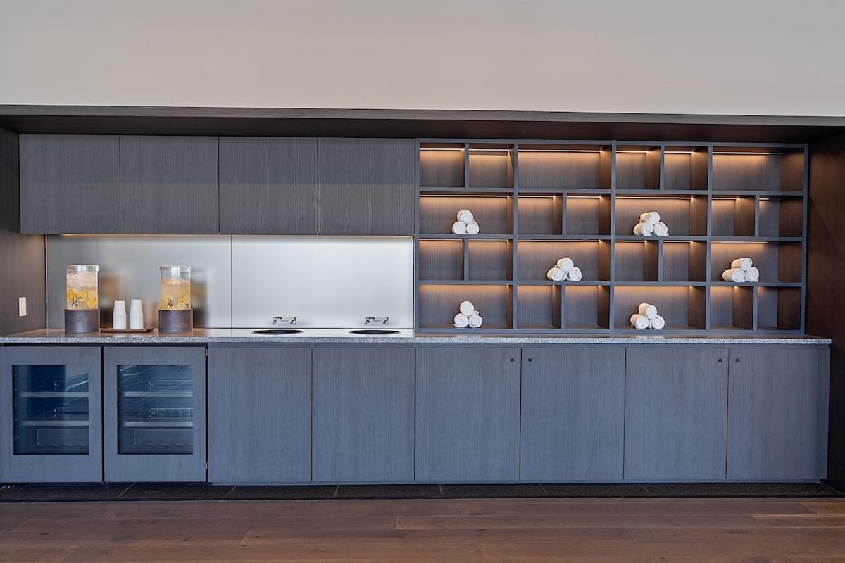 Stylish 1bd Penthouse - Bay View Apartment *