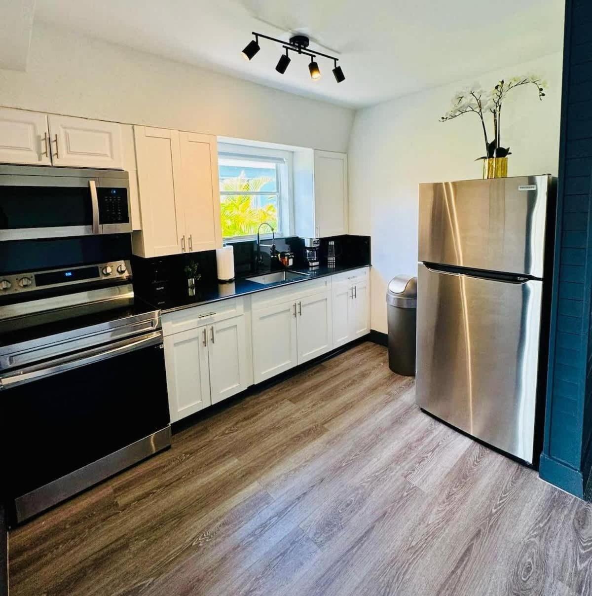 Apartment Oasis Near International *