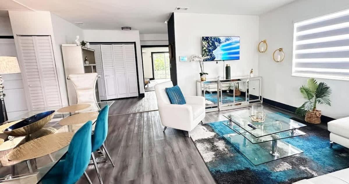 Apartment Oasis Near International