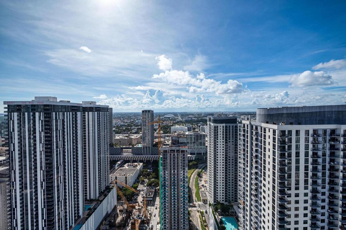 Splendid 1 Bed - Amazing Views Apartment