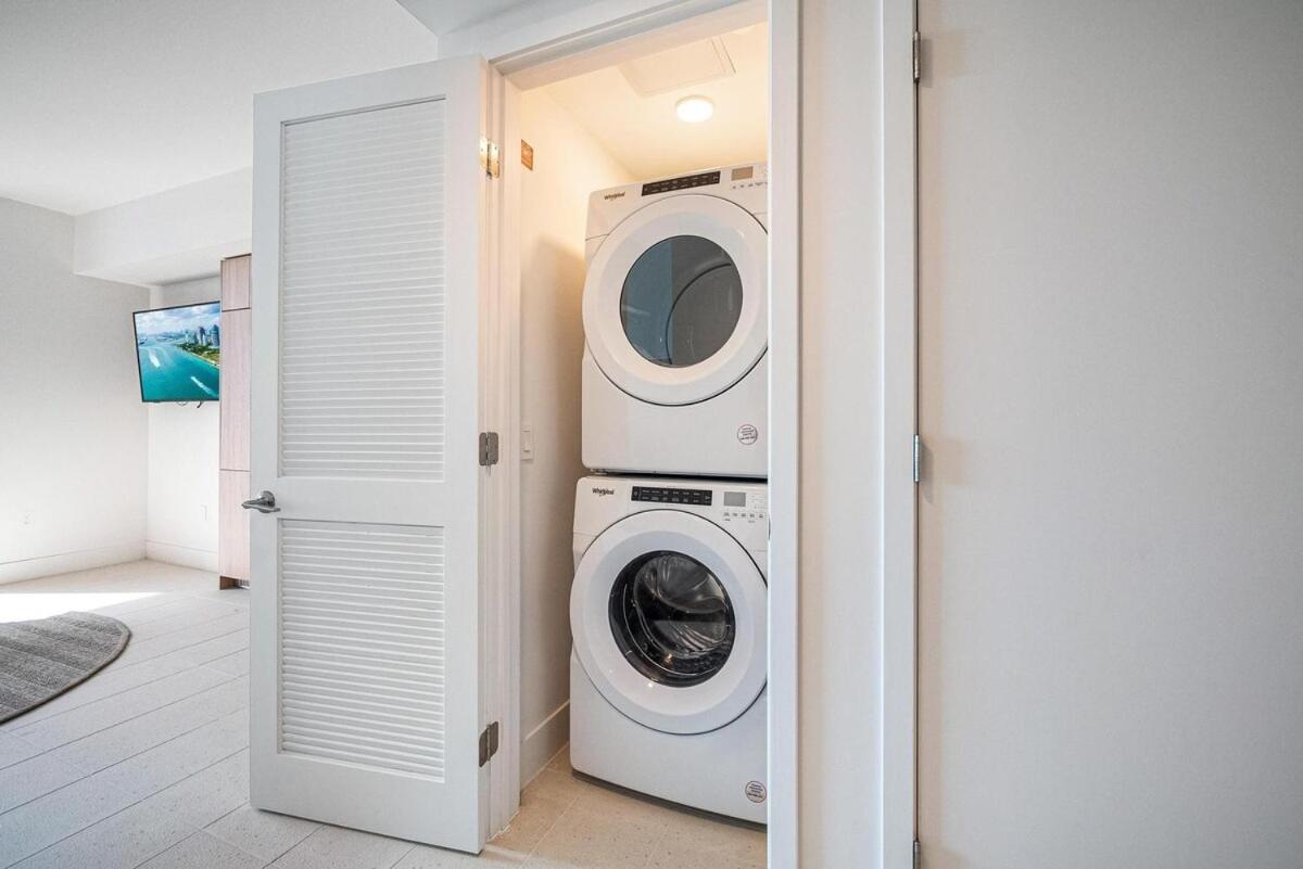 Splendid 1 Bed - Amazing Views Apartment