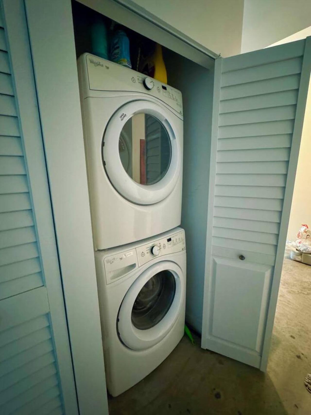 Apartment Elevated Elegance Luxe View Pool Free Parking *