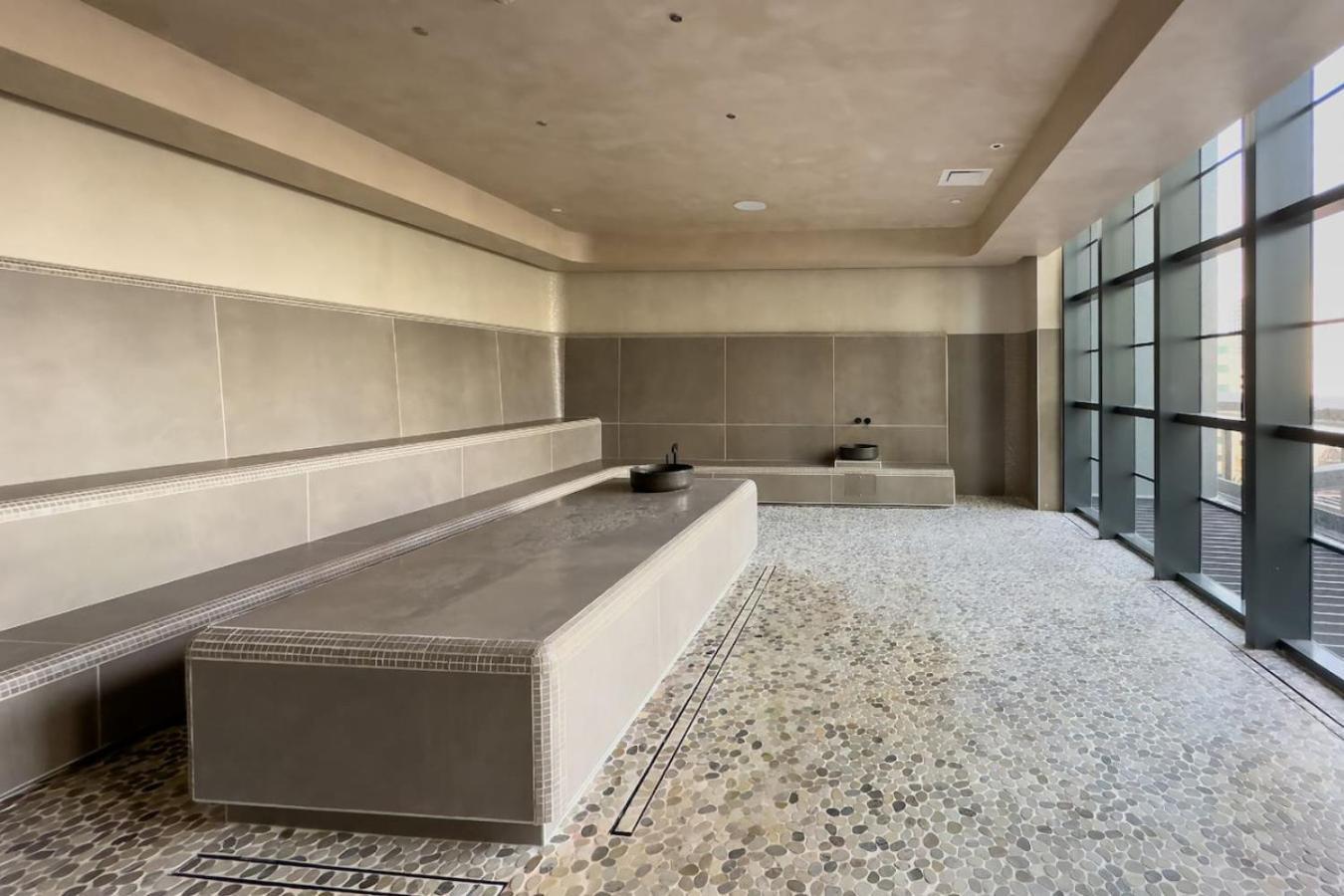 W Gym, Pool And Sauna Next To Kaseya Center Apartment *