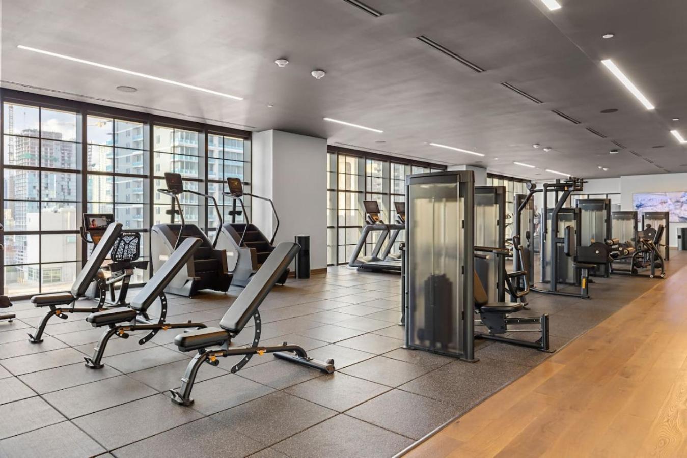 W Gym, Pool And Sauna Next To Kaseya Center Apartment Miami