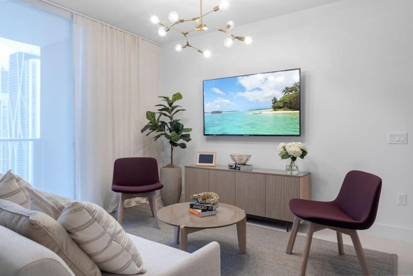 3002 Front Of Kaseya Center , Gym ,pool ,balcony Miami