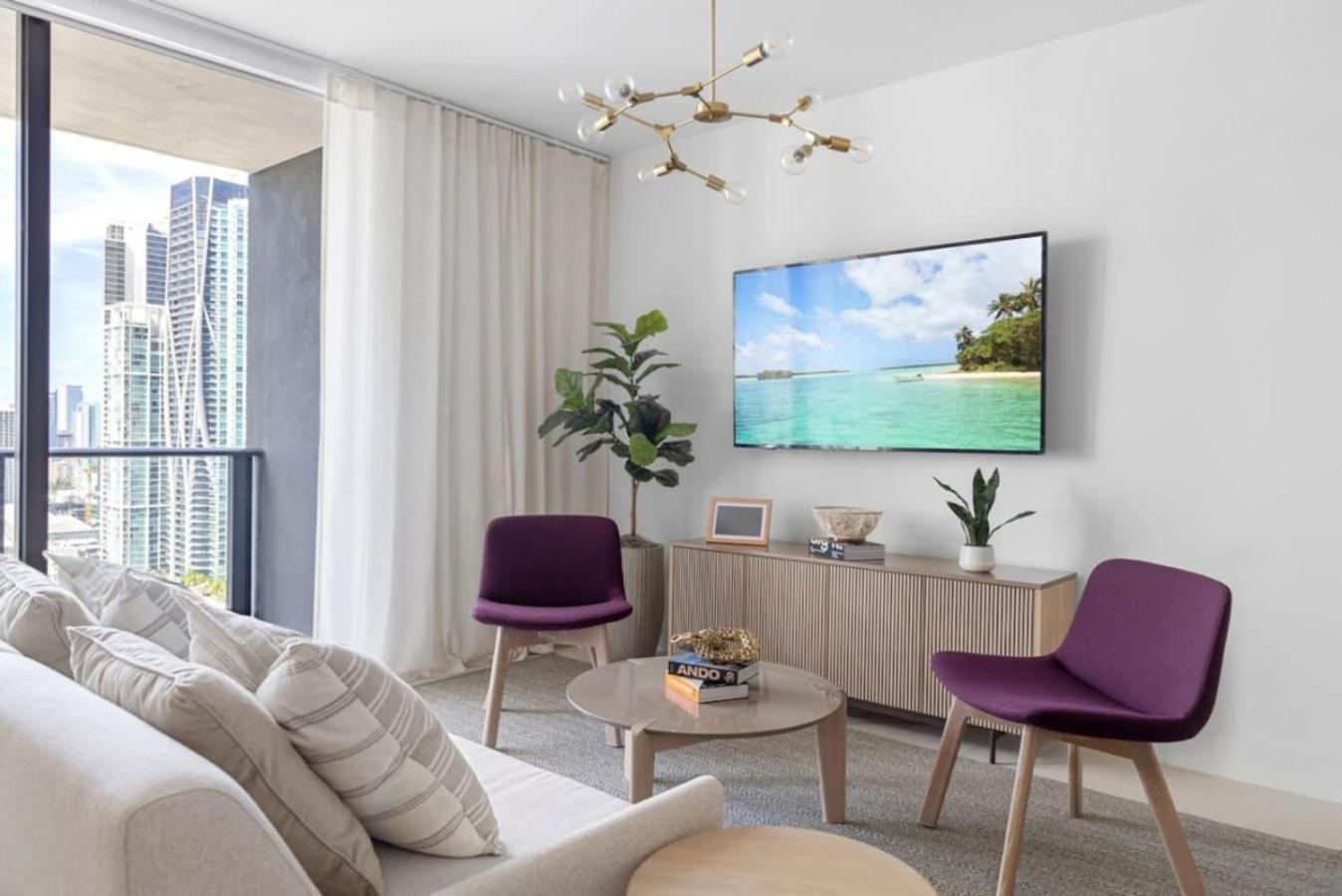 3002 Front Of Kaseya Center , Gym ,pool ,balcony Apartment *