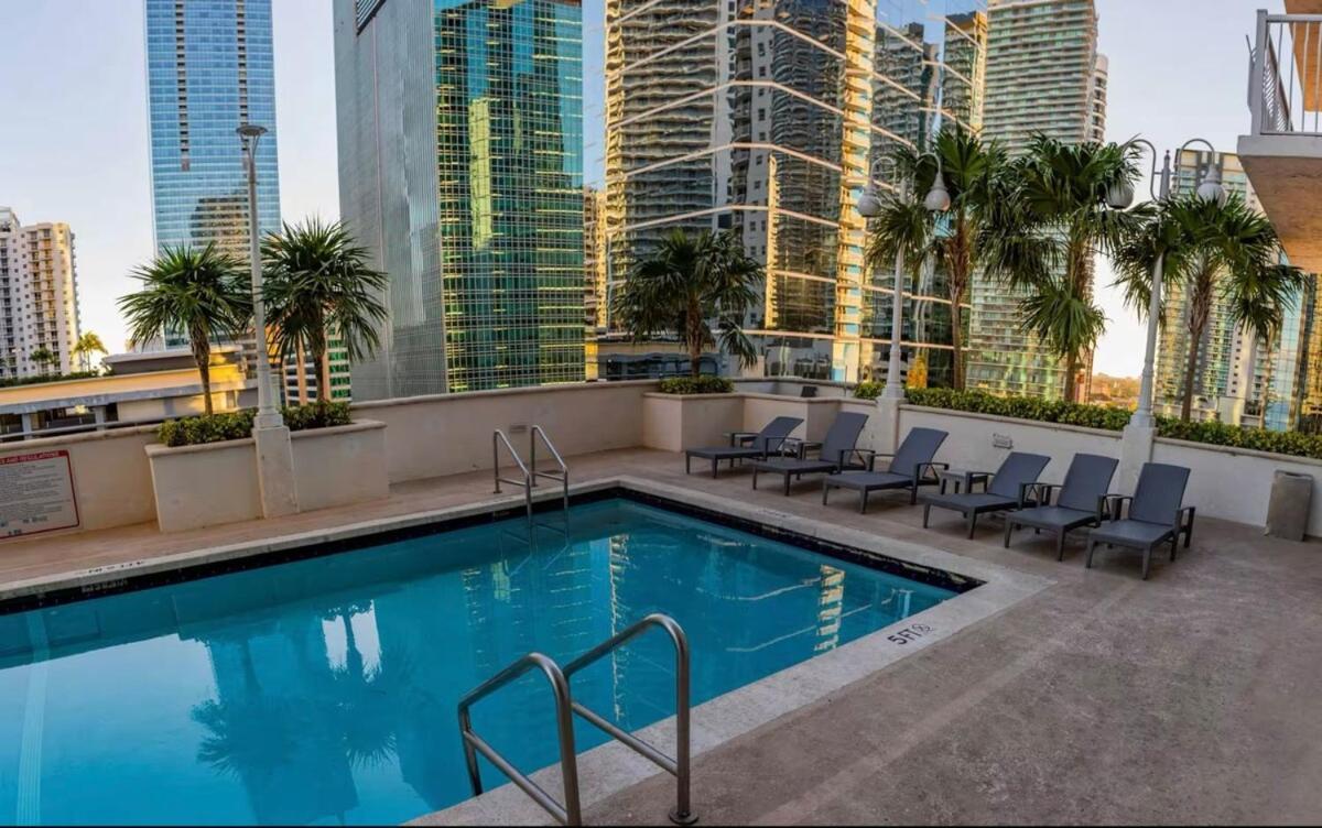 Relax And Stunning View 20th Floor Views *