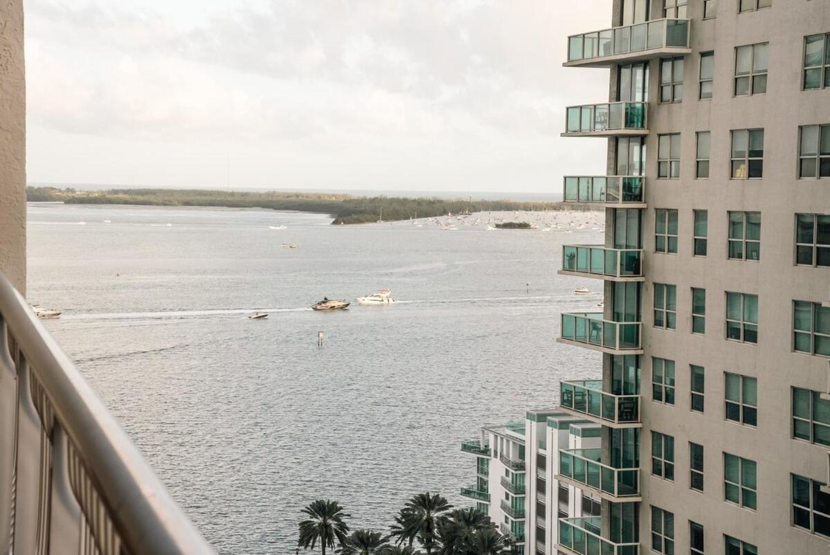 Relax And Stunning View 20th Floor Views