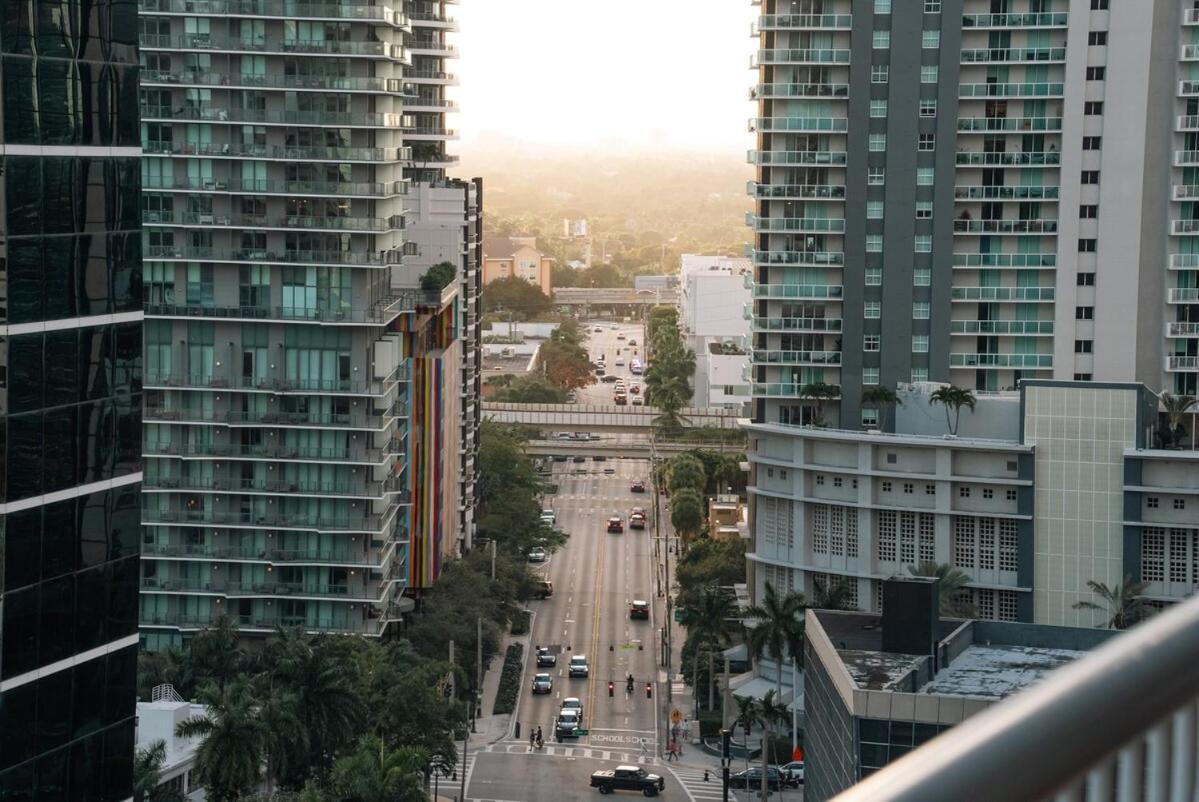 Relax And Stunning View 20th Floor Views Apartment *