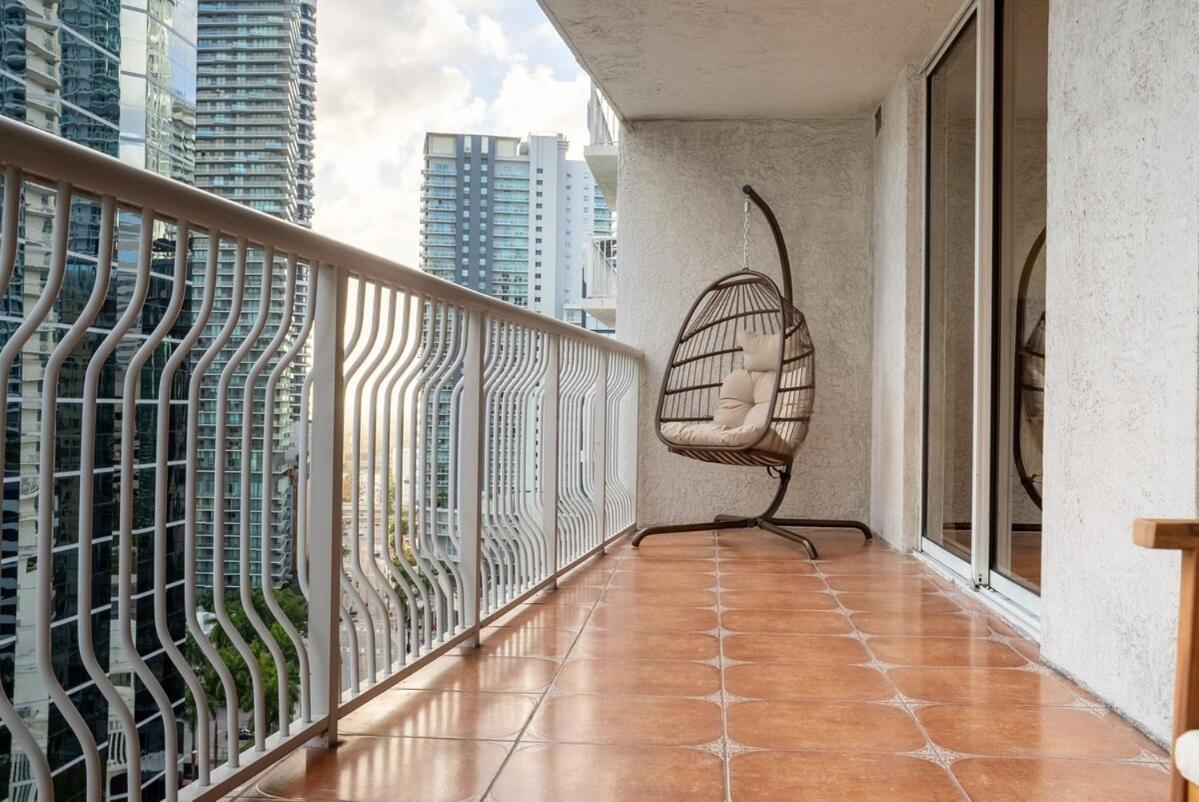 Relax And Stunning View 20th Floor Views
