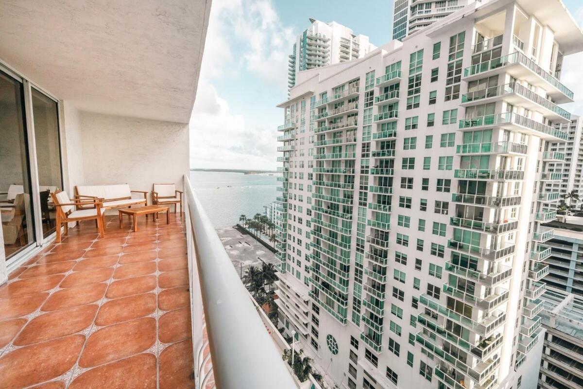 Relax And Stunning View 20th Floor Views *