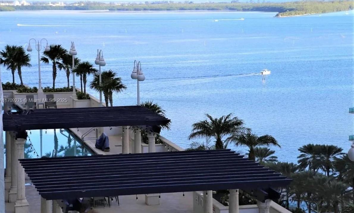 Lux Brickell Bay Views & Prime Location Aparthotel Miami