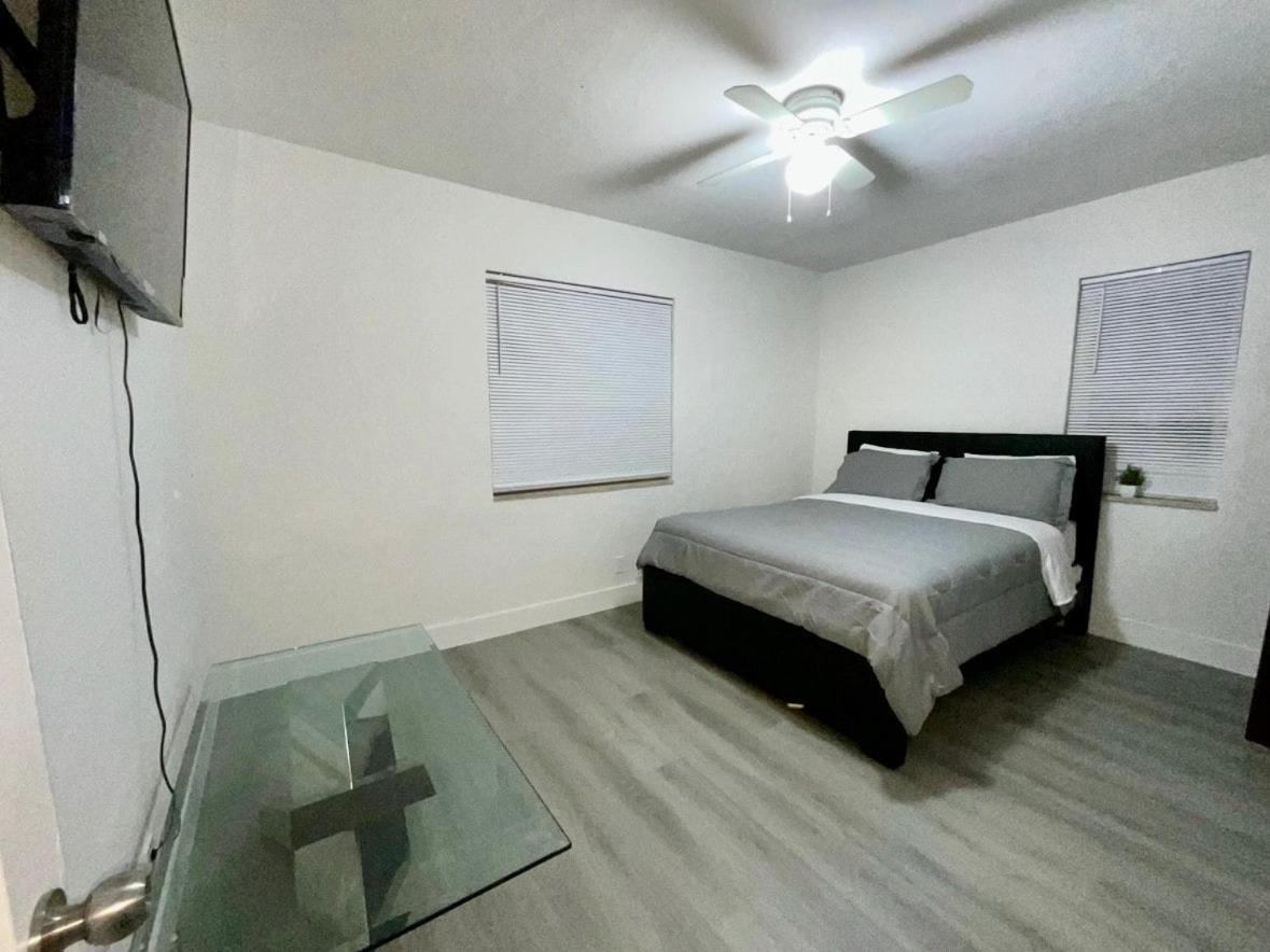 Escape, 3br, Parking, 15 Min To Airport! Holiday home Miami