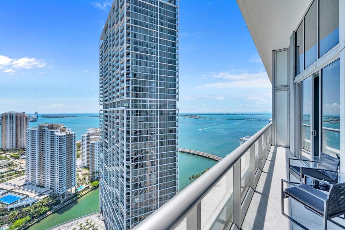 Stunning 40th Floor High Ceiling Icon Brickell With Access Apartment Miami