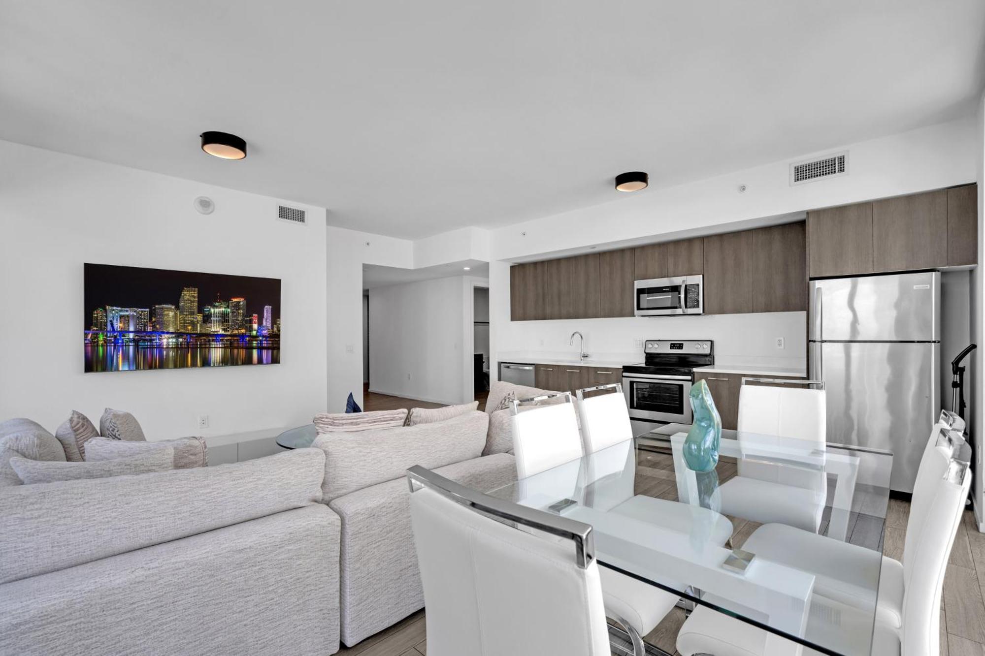 Luxury Downtown Apartment