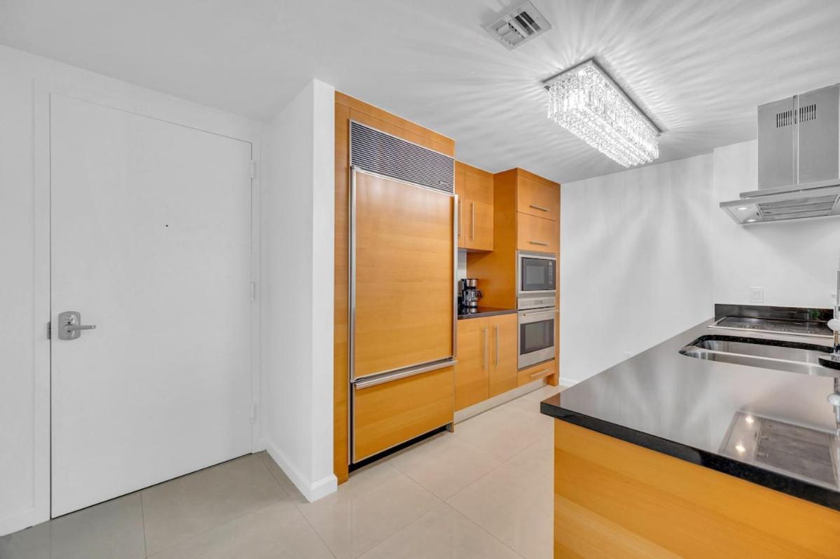 Icon Brickell 32nd Fl With Bay & Views 5 Star Access Apartment