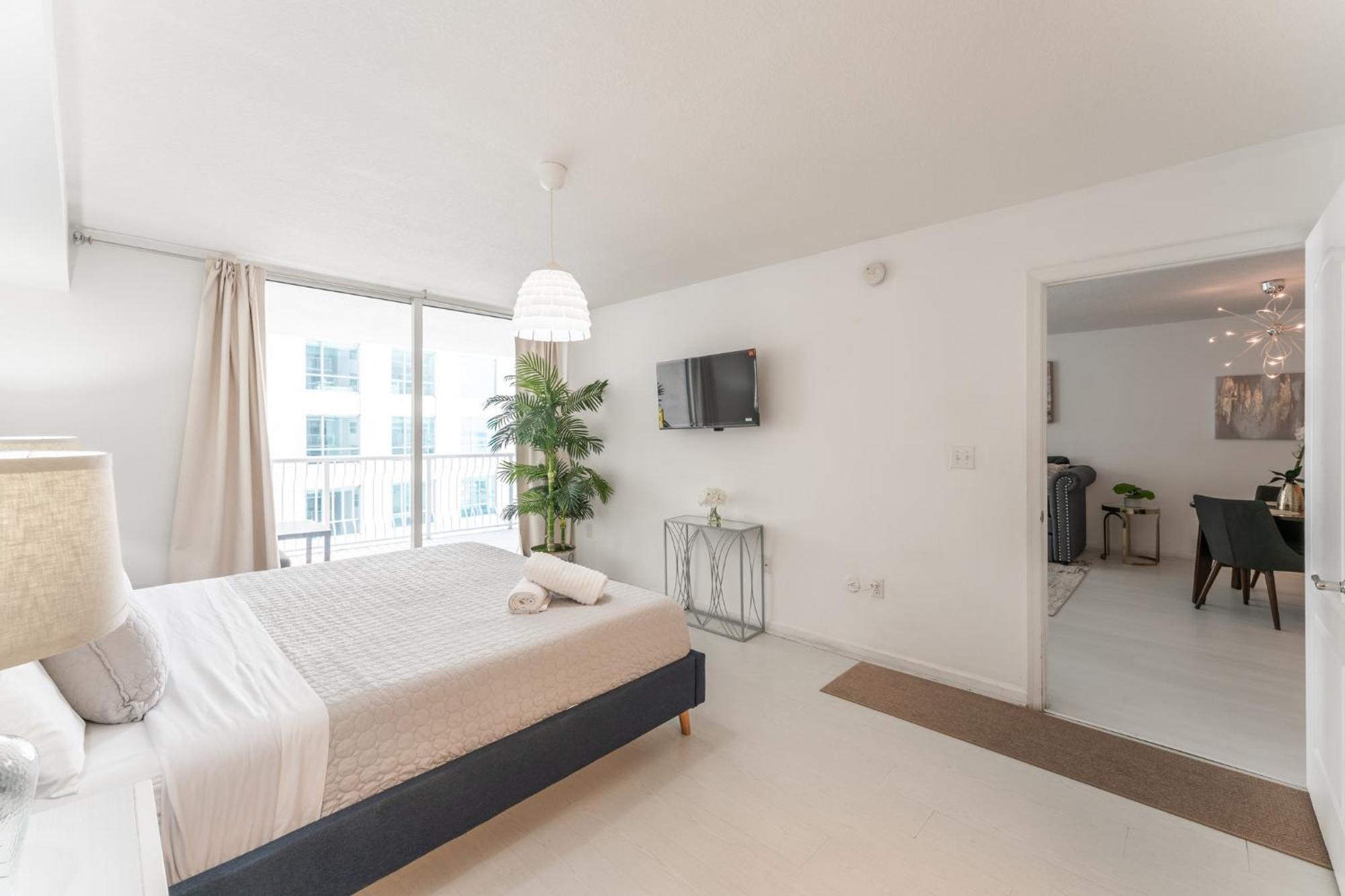 Lux Brickell Bay Views & Prime Location * Miami