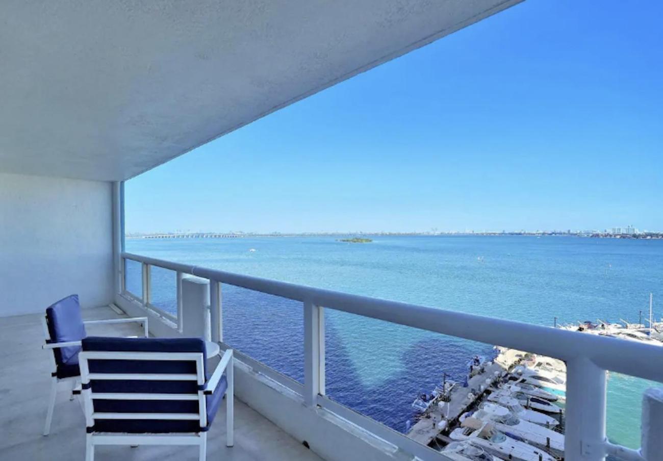 Apartment Only In My Dreams! Direct Water View Luxury *