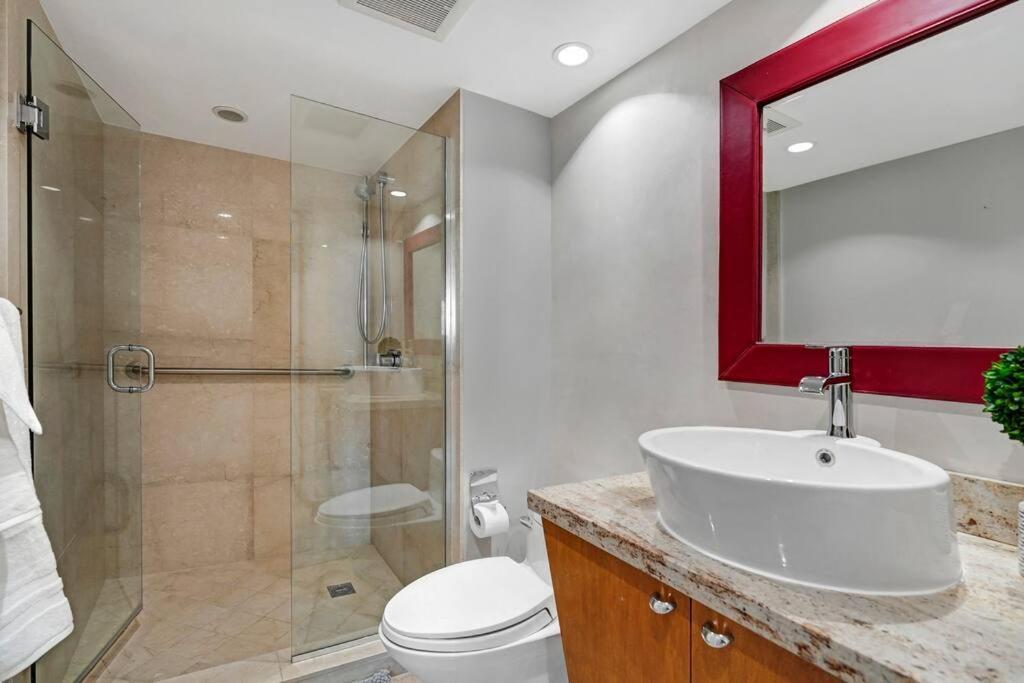 Apartment Only In My Dreams! Direct Water View Luxury