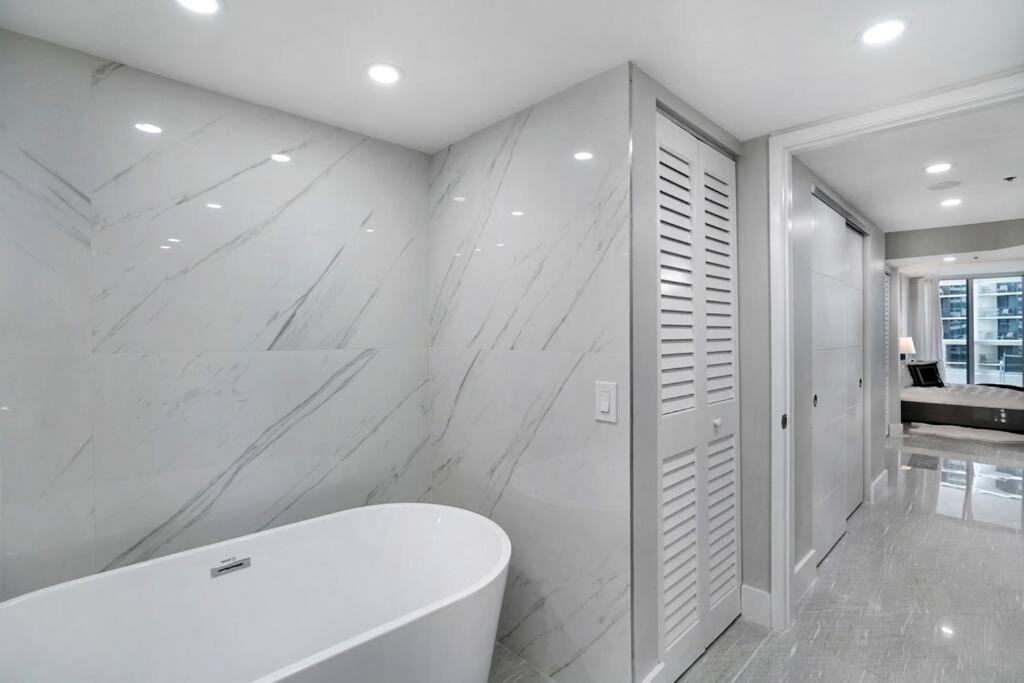 Apartment Calypso - Gorgeous Renovated Spacious Condo! Miami