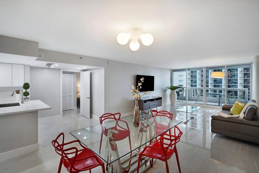 Calypso - Gorgeous Renovated Spacious Condo! Apartment *