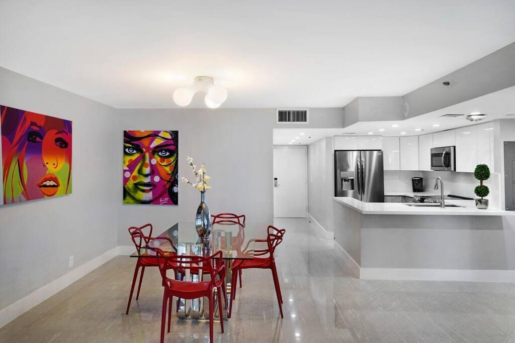 Calypso - Gorgeous Renovated Spacious Condo! * Miami