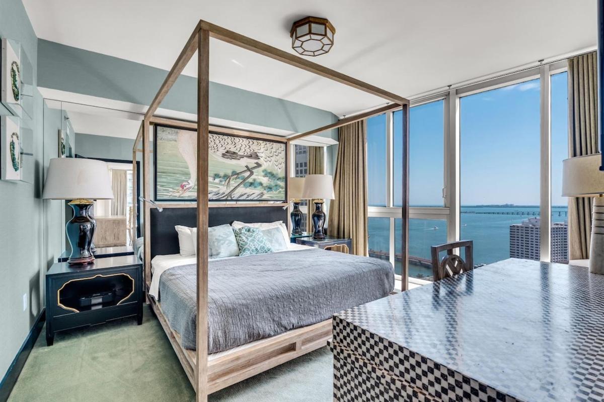 Apartment Stunning At Icon With Bay Views-pool-gym-spa *