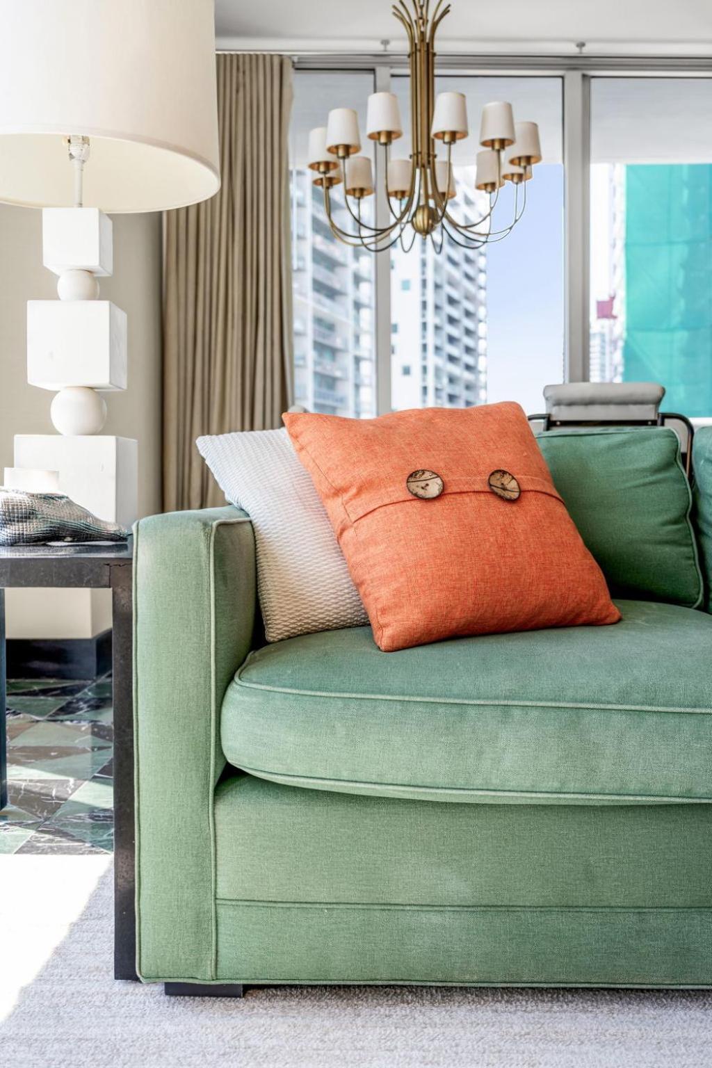 Apartment Stunning At Icon With Bay Views-pool-gym-spa *