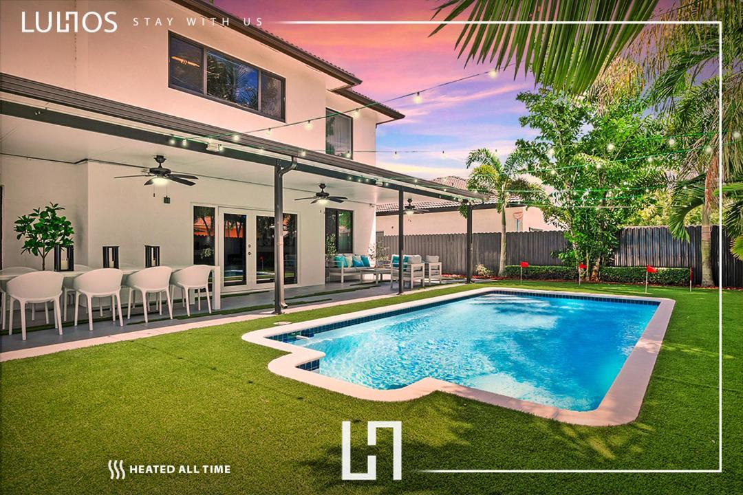 Luxury Oasis - Heated Pool, Game Extravaganza L44 Holiday home