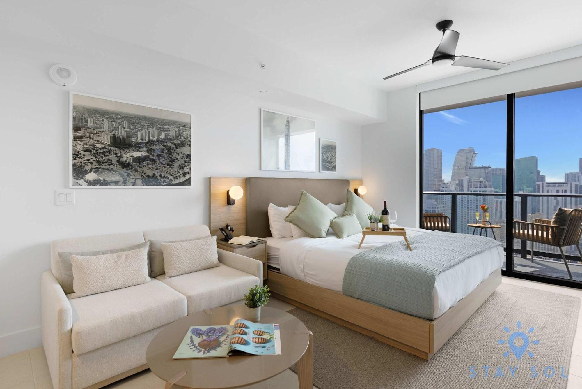 Stylish - Amazing Amenities & Pool *
