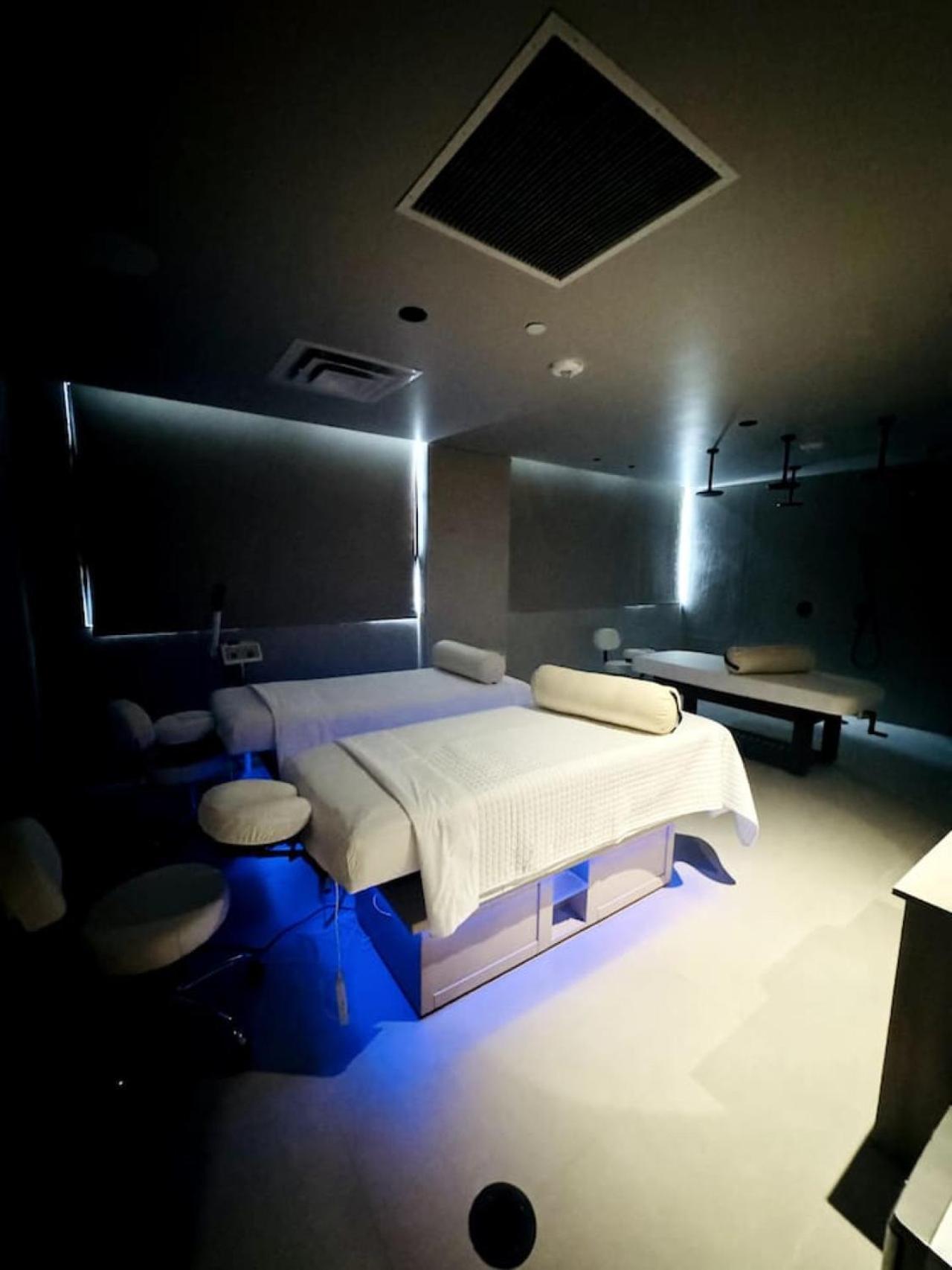 48th Floor Ph Collection 1 Bd Brand New Downtown Apartment *