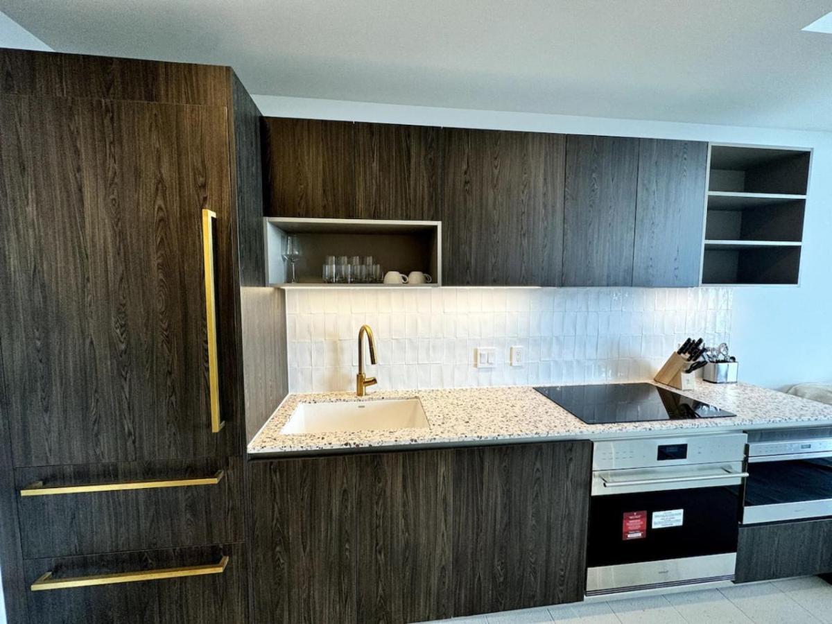 48th Floor Ph Collection 1 Bd Brand New Downtown Apartment