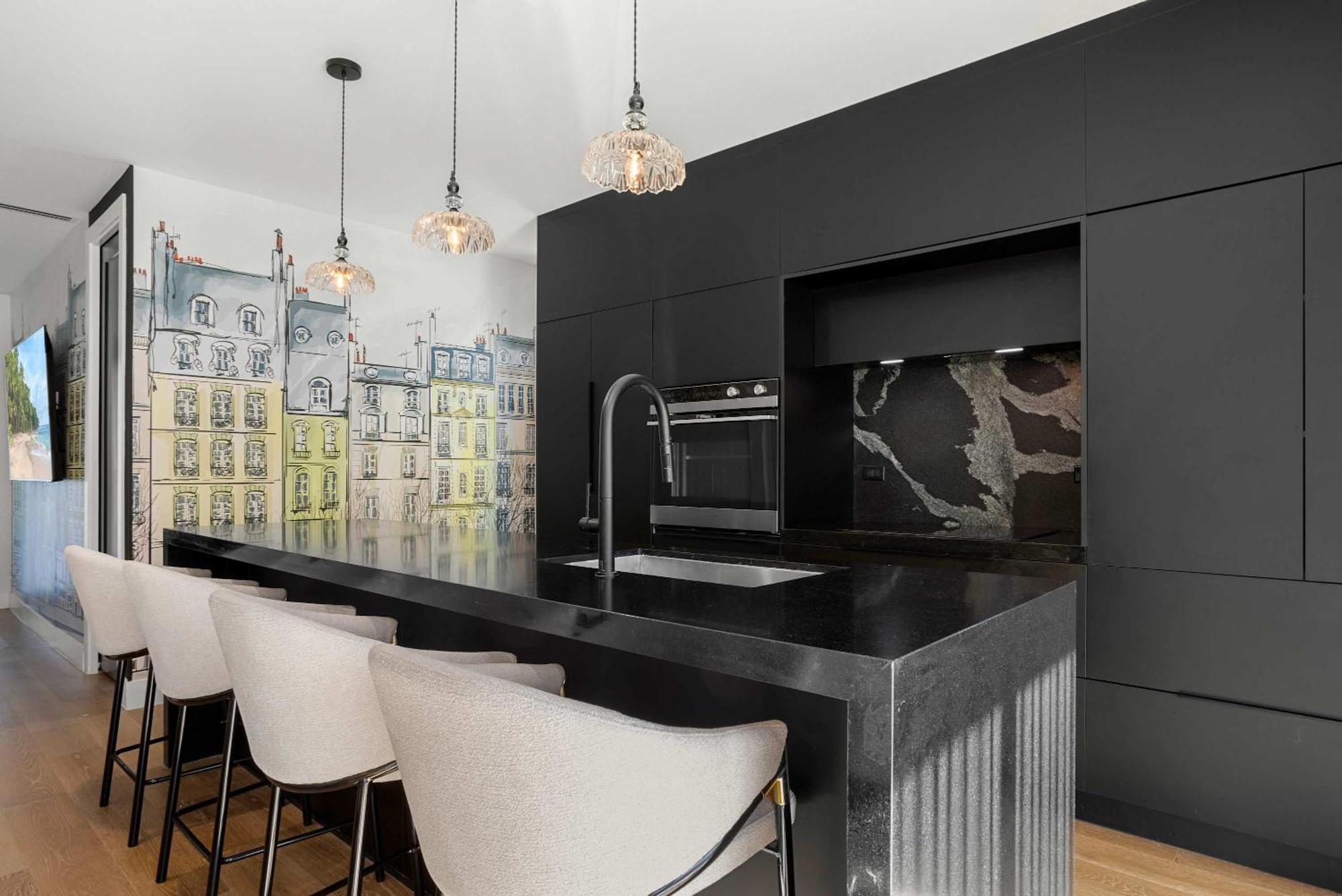 2 Homes Pools Kitchens Paris Cuba Design Holiday home