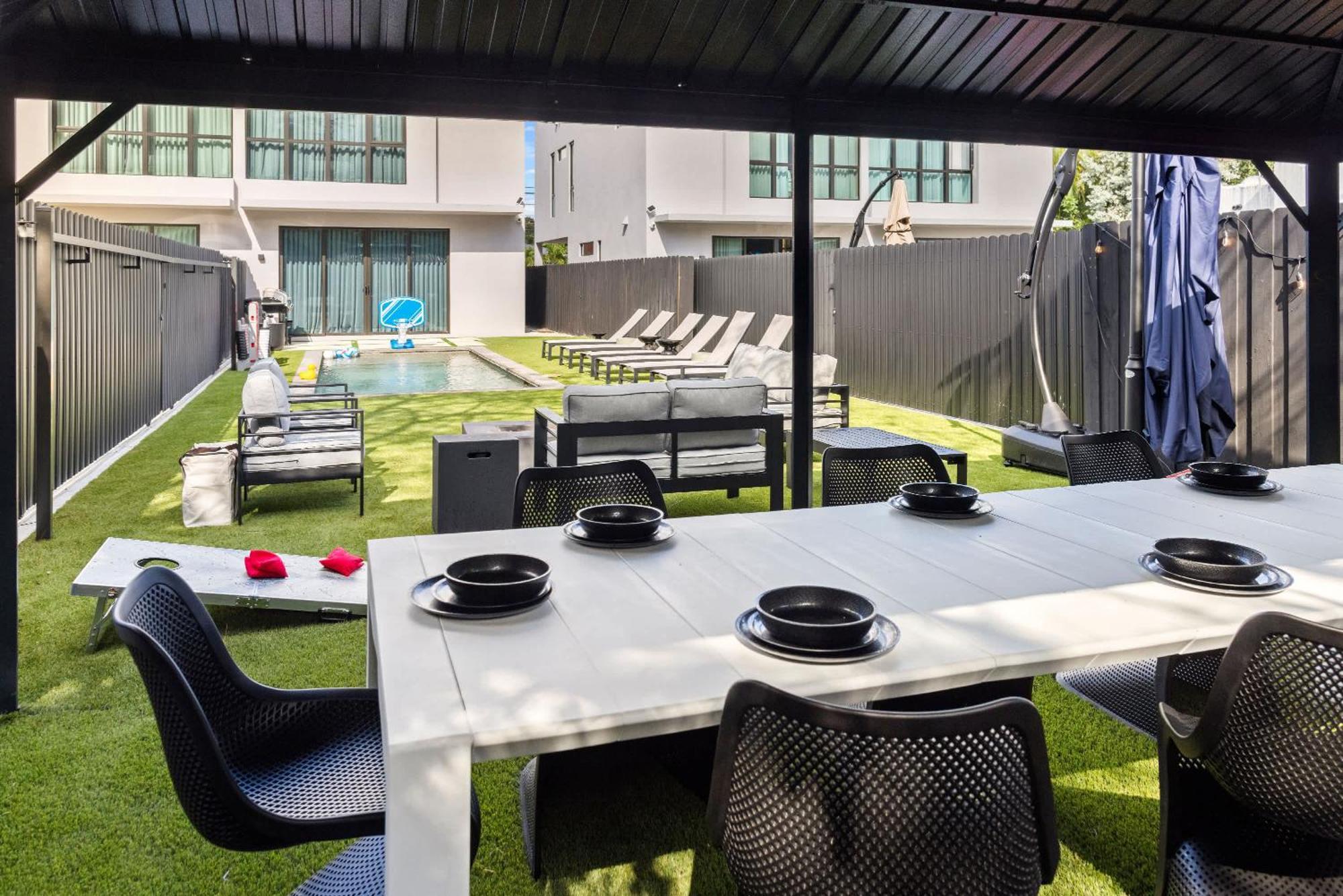 4br Paris Style Heated Pool New Build * Miami