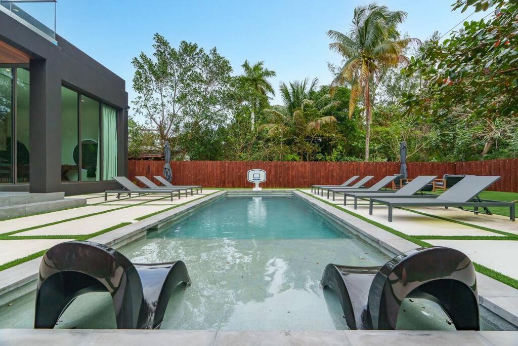 New Build Huge Open Heated Pool Miami