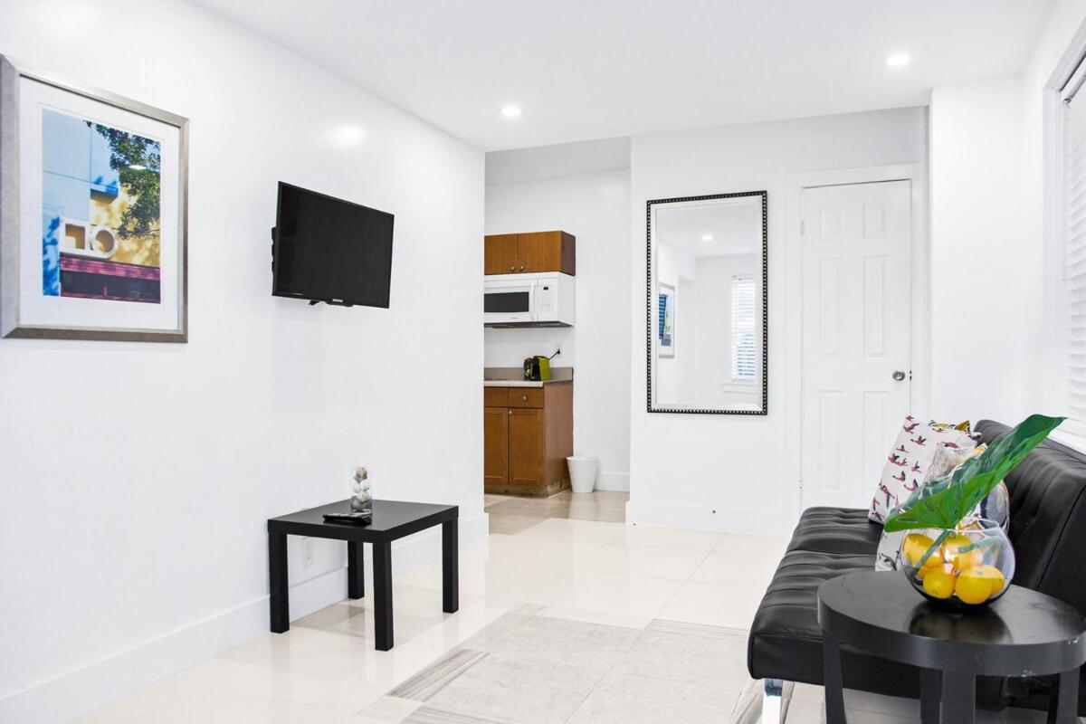 Apartment Designer Unit 1 *