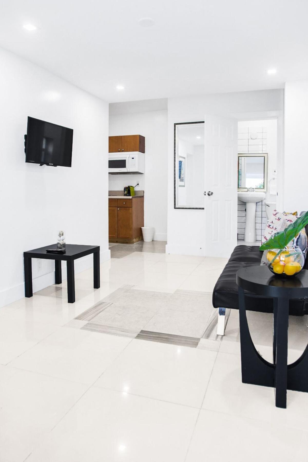 Apartment Designer Unit 1 *