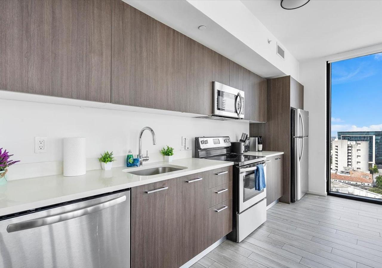 X-lounge Ii - Highrise In The Heart Of Downtown With Rooftop Pool & Skyline Views Apartment Miami