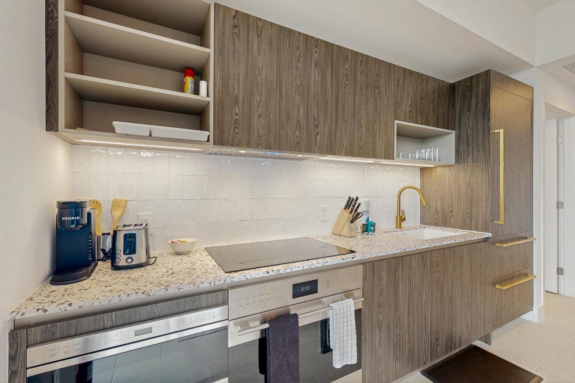 Beachside Bliss Estate 4801 Miami