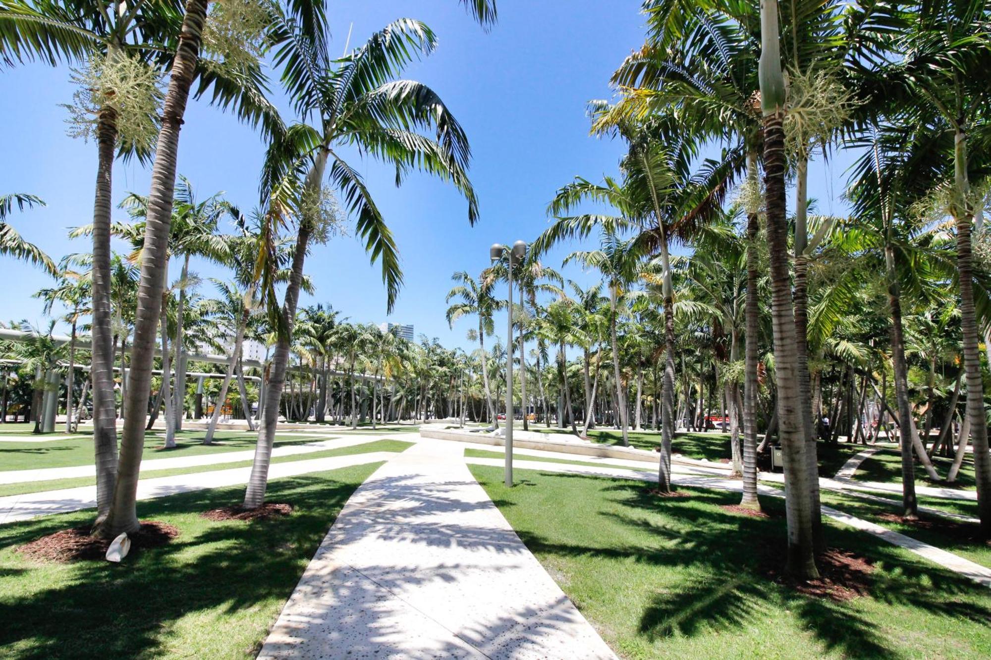 Beachside Bliss Estate 4801 Apartment