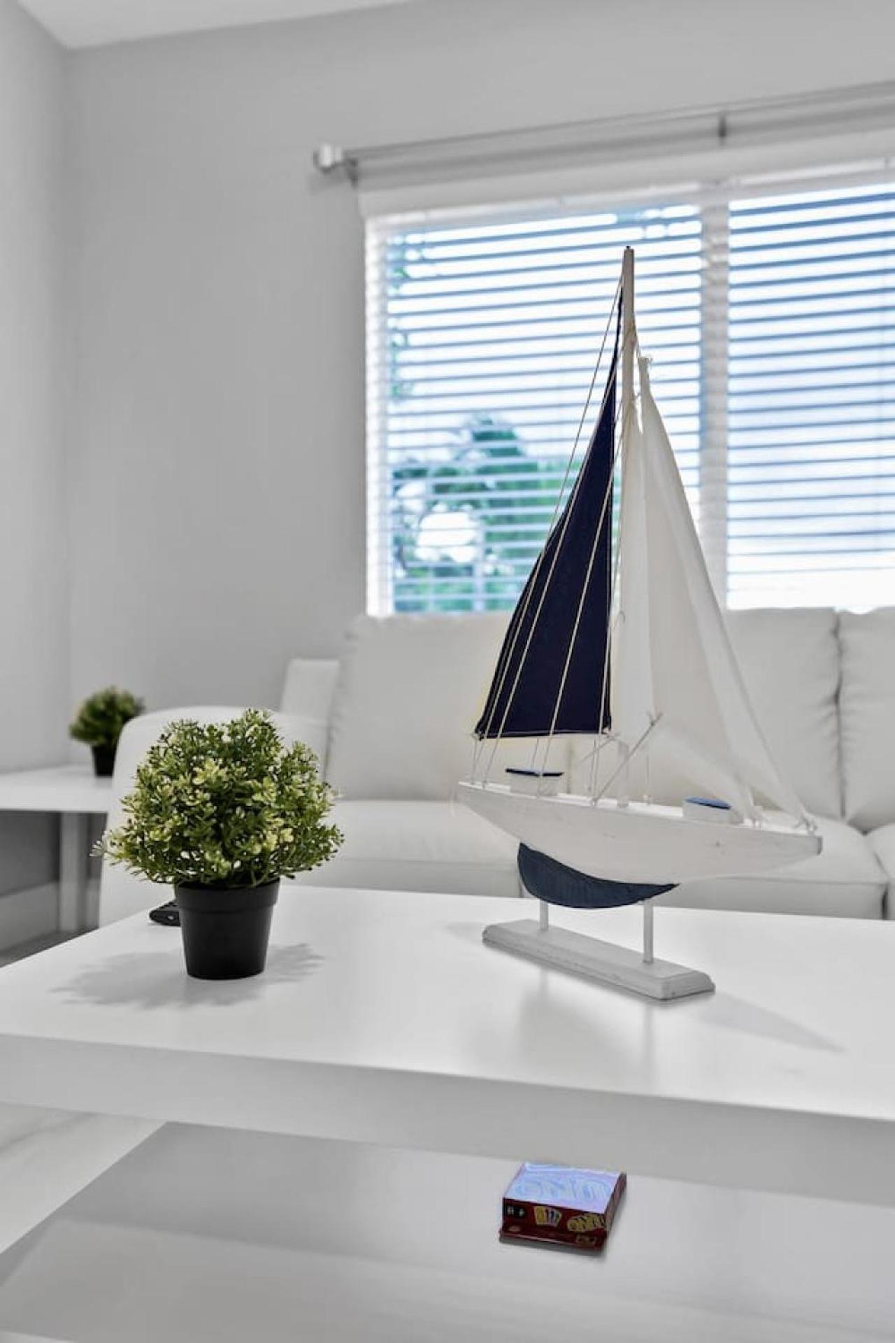 Celeste House Enjoy Caribbean 2 Bedroom *