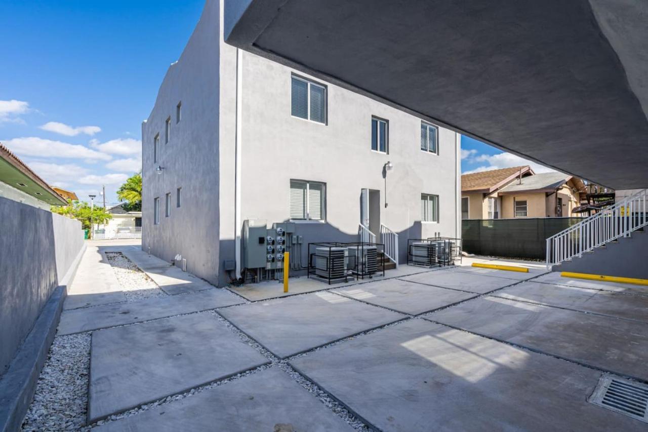 Charming 3br 2bth Enjoy The 8th Street