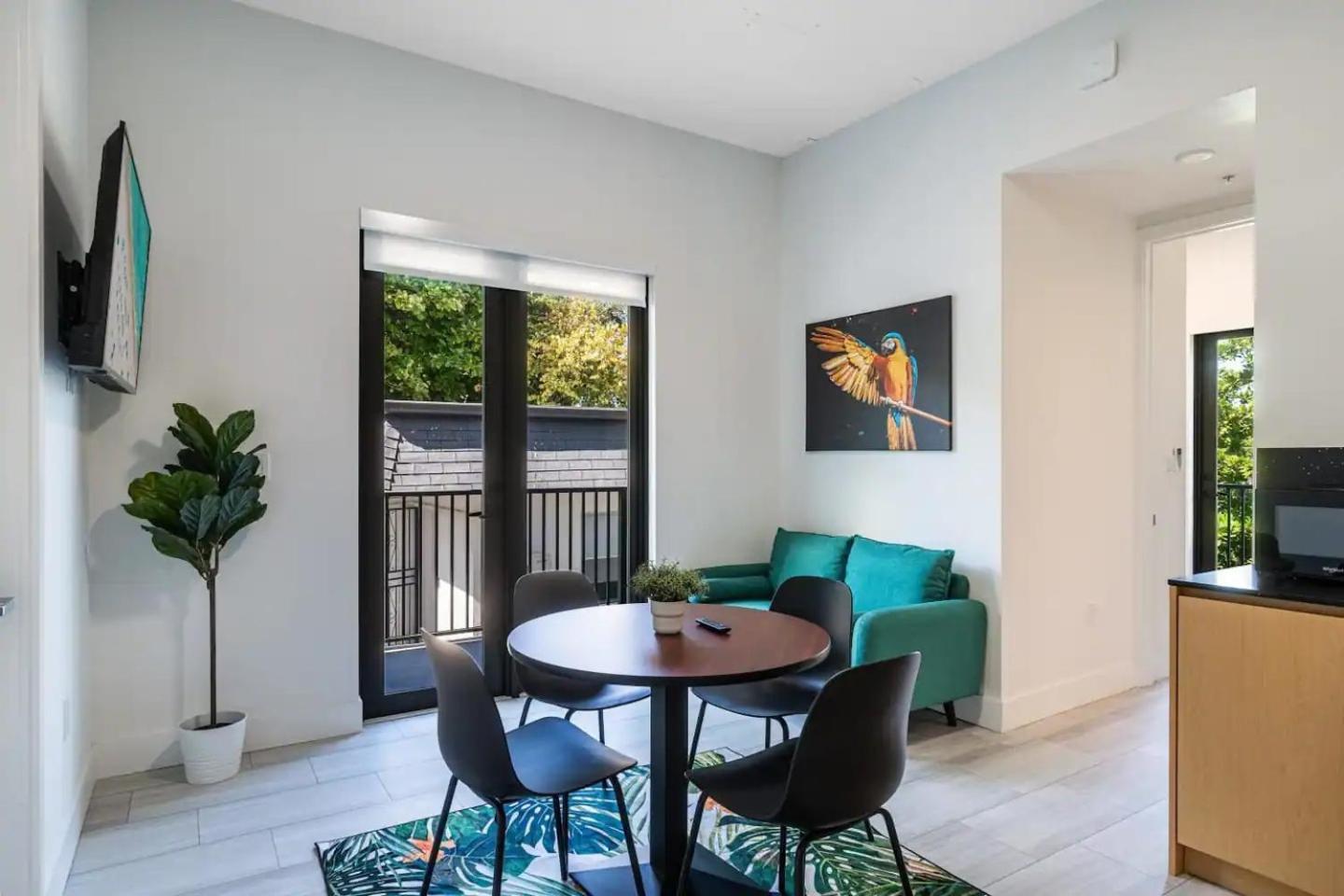Olive Aparthotel