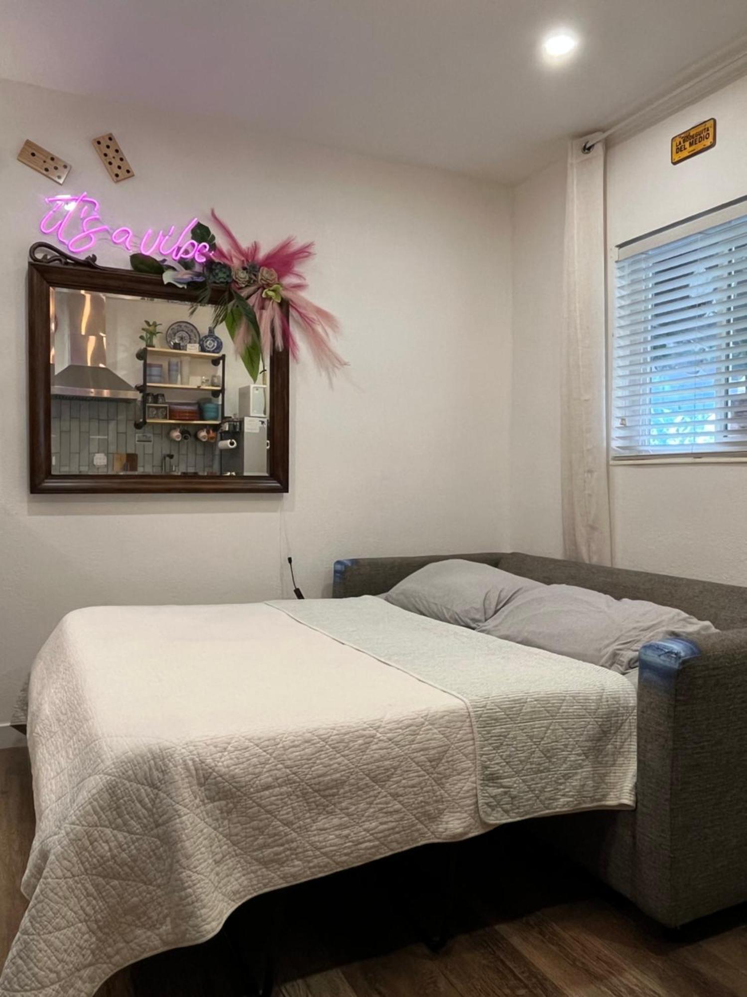 Little Havana Suites: Urban Oasis With Free Parking Apartment *