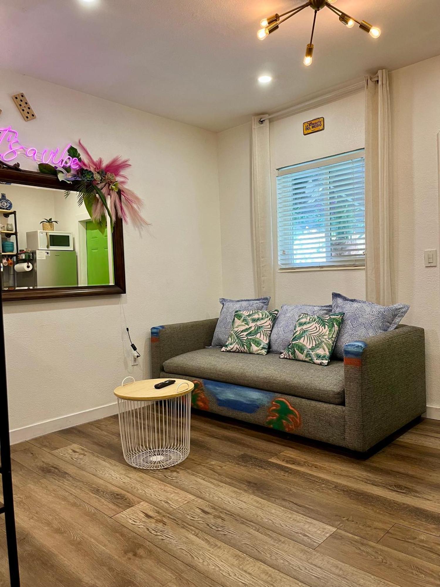Apartment Little Havana Suites: Urban Oasis With Free Parking *